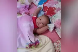 女儿惹妈妈生气，看老爸拿出什么法宝，让宝妈爱恨交加视频封面