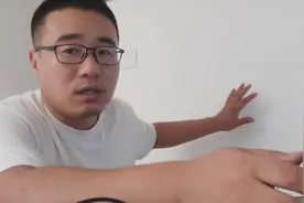 喷漆好还是刷漆好？装修工长讲解刷乳胶漆的细节问题视频封面