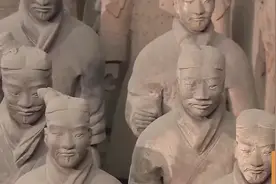 文物奇遇记：兵马俑彩绘为什么脱落？胶层流失是重要原因