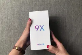 才卖1399元？新品荣耀9X开箱测评：麒麟810真香！视频封面