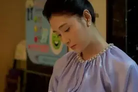女秘书被老总升职为副总，上任第一天气势就嚣张跋扈视频封面