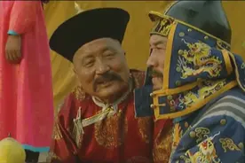 年羹尧沉浸在蒙古歌舞中，却不知，西宁大营早就被岳钟琪接管。视频封面