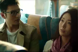 大巴车上来一位美女，身材火辣穿着长筒靴，小伙瞬间看直了眼！视频封面