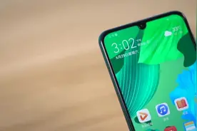 华为手机别瞎买，这四款才是最值得入手视频封面