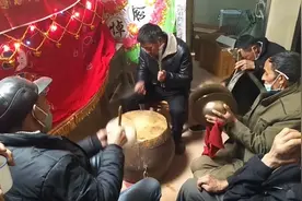 农村白事上锣鼓队开歌路，一天5500元，大家听听看看值得不？视频封面