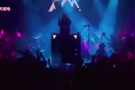 Alan_Walker现场打碟，超强电音《The_Spectre》嗨喽嗨喽好嗨哦！视频封面