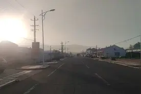 连续晴天 昨天中午打雷了 山里马上窜出雷击火🔥