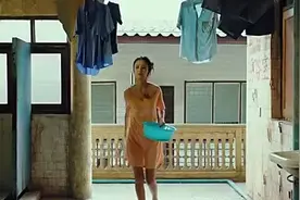 二丫佟丽娅真是太漂亮了，仅仅出场了几分钟，撑起了整段的笑点