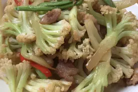 #虾酱炒花菜#做法你试过没？出锅满屋飘香那种，超野味