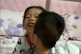 三年抱俩孩视频封面