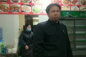 50万大过年人家老板下班没给他炒菜，他生气的不理我，脾气太怪了视频封面