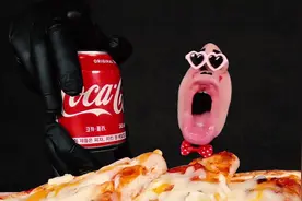 无脸君 喝可乐吃披萨日子不要过得太潇洒~