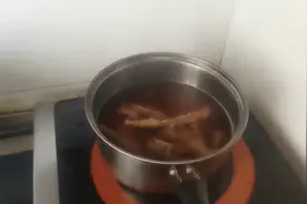 1分钟教你快速泡发干竹笋，简单实用快捷亲身受益发布，建议观看视频封面