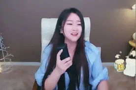 菲儿演唱歌曲《离不开你》，你掀起波澜抛弃了我，一首深情的歌曲视频封面