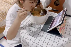 90后北漂女孩住在五环外，每天按时按点吃饭，作息规律，真好！