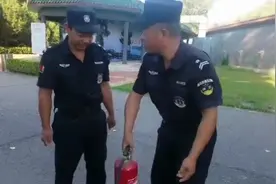 一首在这里最火的保安之歌。