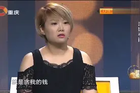 34岁哥哥跟33岁妹妹同台，妹妹年轻又漂亮，哥哥却如此显老！