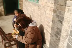 陶好米用水泡几个小时等待，吃早饭晒太阳心情好视频封面