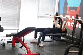 男人身材好才是王道，专业教练告诉你如何去练肌肉，如何提升力量