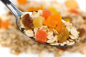 网上说燕麦能减肥，那如果吃一个月会有什么后果？看完你还敢吃吗