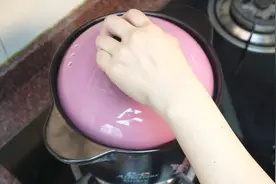 夏天一样要滋润，常煲这锅鸡汤，食材做法简单，学会多炖给家人喝