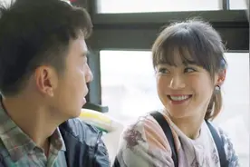 小伙子两次救了同一个女孩的命，没想到女孩却把他“缠”上了。视频封面