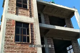 广西农村自建房，花20多万可以建三层楼房了视频封面