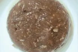 快过年了，家家炖肉，煮肉的老汤千万别扔，教你做成焖子，太香了