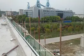 淮南又一硕大的煤矿基地，门头都用铝板装饰了，真是土豪呀！视频封面