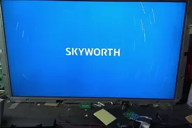 创维电视卡机进不入系统，不用刷机教你恢复正常。视频封面