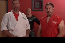 教你一个打斗技巧，一秒打对方一百下！