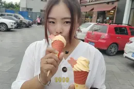 小伙周日去办健康证，女友说他太假咯！视频封面