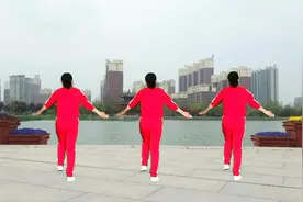 拍打操《心乱乱》，跟着节奏拍打身体各个部位，身心愉悦有益健康