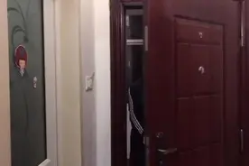 老外恶搞：小伙带女朋友回家，没想到卸妆后的样子竟然这样视频封面