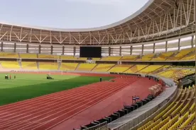 探访东西湖五环体育中心，军运会场馆，武汉卓尔主场，现代而宏大视频封面