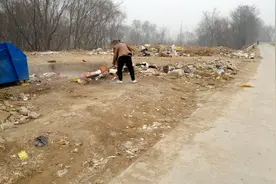 大年初二早上清理员就开始清理垃圾了，希望倒垃圾的注意点视频封面