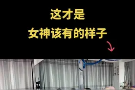 #瑜伽#倒立练习 当你在犹豫的时候，别人已经又瘦又美了，勇敢踏出第一步的时候，你就离成功越来越近了，等到有一天，你变成自己喜欢的模样，你会感激今天的自己视频封面