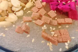 手工冰粉教程：气泡冰粉怎么做的又白气泡又丰富，核心在手法。