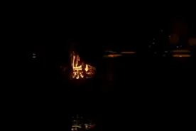 女性顺产时“开十指”有多宽？镜头记录全过程，母爱真伟大！