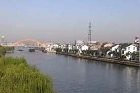 常州奔牛古镇一日游，首先寻访传说中的万缘桥。视频封面