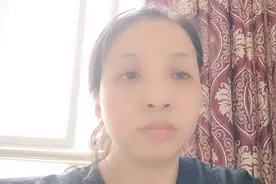 在你困难时帮助你的人，说明她是真心在乎你这个朋友，别让人寒心