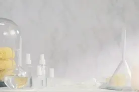 一叶子雪耳补水保湿控油氨基酸洁面水乳精华面霜洗面奶护肤套装视频封面