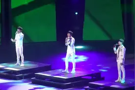 TFBOYS三小只演唱《剩下的盛夏》，喜欢？视频封面