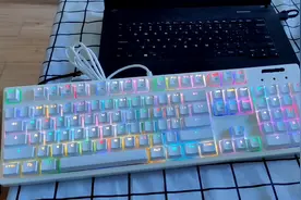 两把按键失灵的键盘用两种方式轻松秒杀。