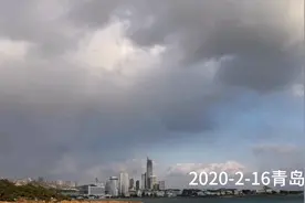 复工后的青岛海边的美景，出来透透风边走边拍看看无人的海边视频封面