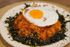 可以拉丝的姜食堂同款芝士泡菜炒饭【辣白菜版本】