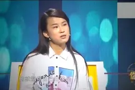 母亲去世后，女儿擦屎擦尿伺候瘫痪父亲，亮相后众人都被她惊艳了视频封面