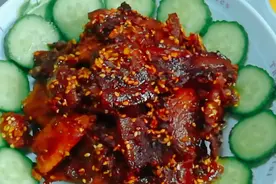 家庭版烤肉，吃的放心，电饼铛就可以做，吃货们可以尝试一下视频封面