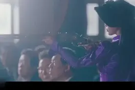 鬼神题材韩剧《德鲁纳酒店》李知恩帅气替女警报仇，太解气了。视频封面