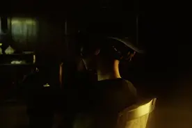 #戚薇新歌M# 
戚薇这次的哥特风造型太A了，新歌叫《M》